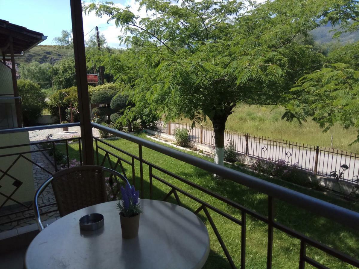 Zisis Garden Studios Ioannina Exterior photo